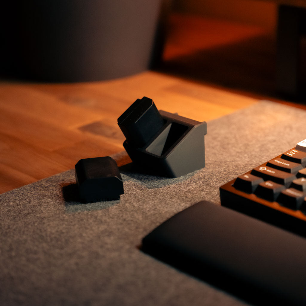 DSLR / Mirrorless Camera Battery Holder